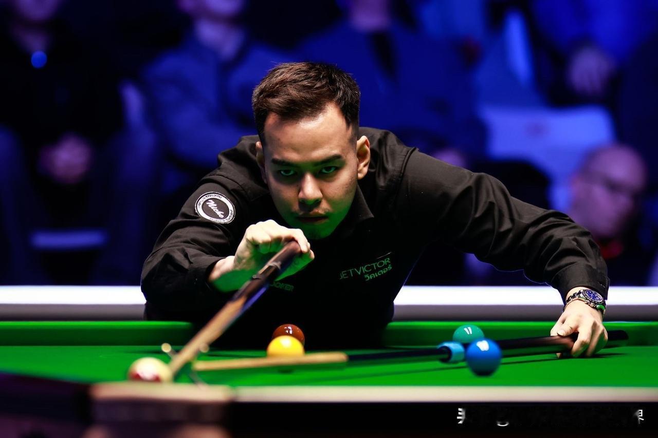 桑坎姆击败希金斯赛后接受采访时表示，这和在中国打败丁俊晖一样特别：“在苏格兰击败