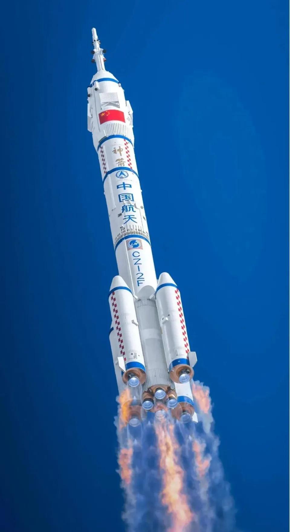 国内传来两个消息，国内还没啥反应，国外已经炸锅。 其中之一，便是神舟二十号那