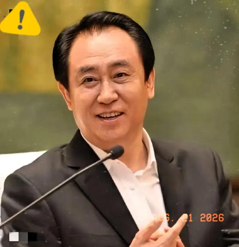 很多人总爱研究面相，觉得天庭饱满、鼻梁高挺就是富贵命。说实话，这套东西看看就