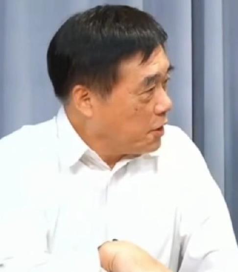 郝龙斌表示，如果他当选国民党主席，不论在选县市长时的提名，还是选立委时的提名，原