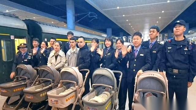 据极目新闻报道，在武汉降生的那组新疆五胞胎，刚满几个月，就被父母带上了跨越300