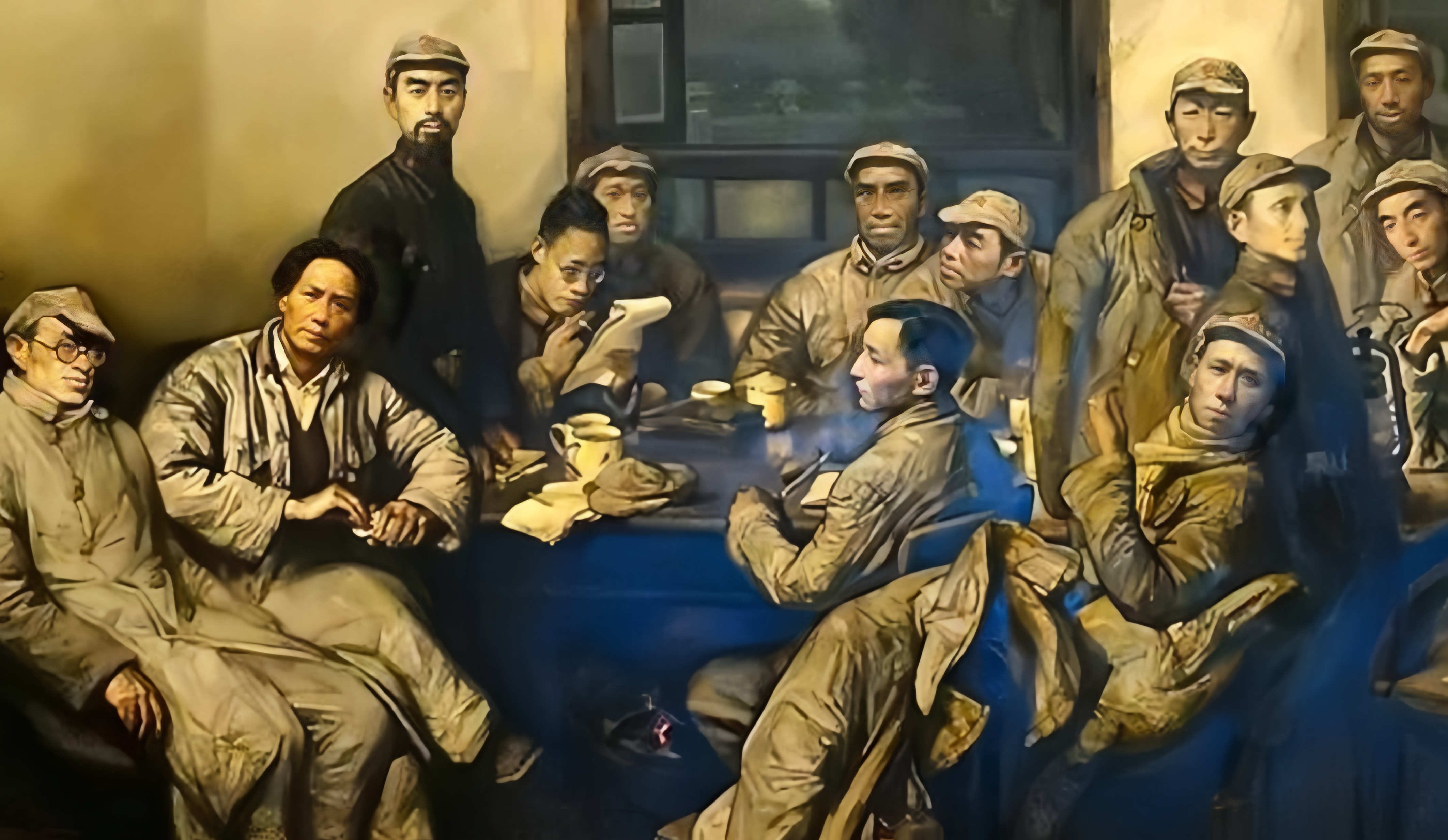 这是一张关于遵义会议现场的油画。一眼能够认出来，左二毛主席，左三站立者是周总理，