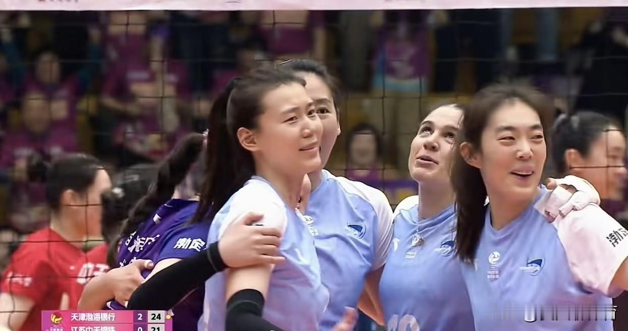 这支低谷中的天津女排，让大家又重新看到了崛起的希望，真的是一支有底蕴的队伍！二传