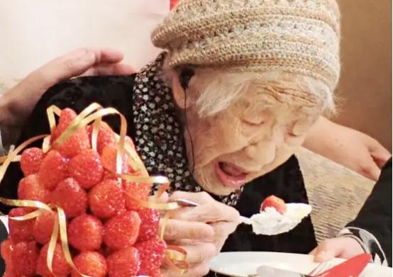 上海专家发现：吃甜食的老人，健康指数是吃蔬菜的人的10倍不止？ 吃甜食真比