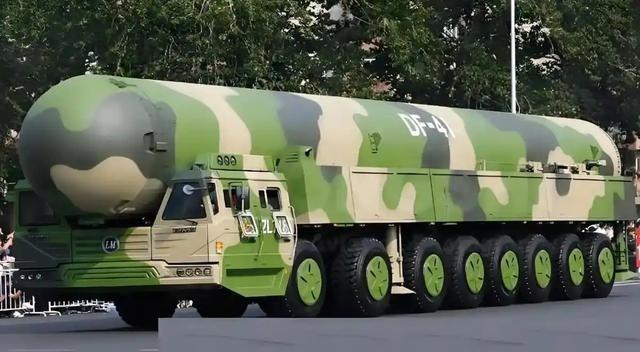 若击沉一艘美国航母，需要多少枚东风导弹？不夸张的说，就是美国11艘航母一起上，也