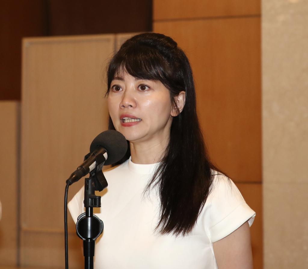 高嘉瑜作秀频翻车陈凤馨自爆：曾忍不住对她“说重话”民进党台北市议员参选人高嘉