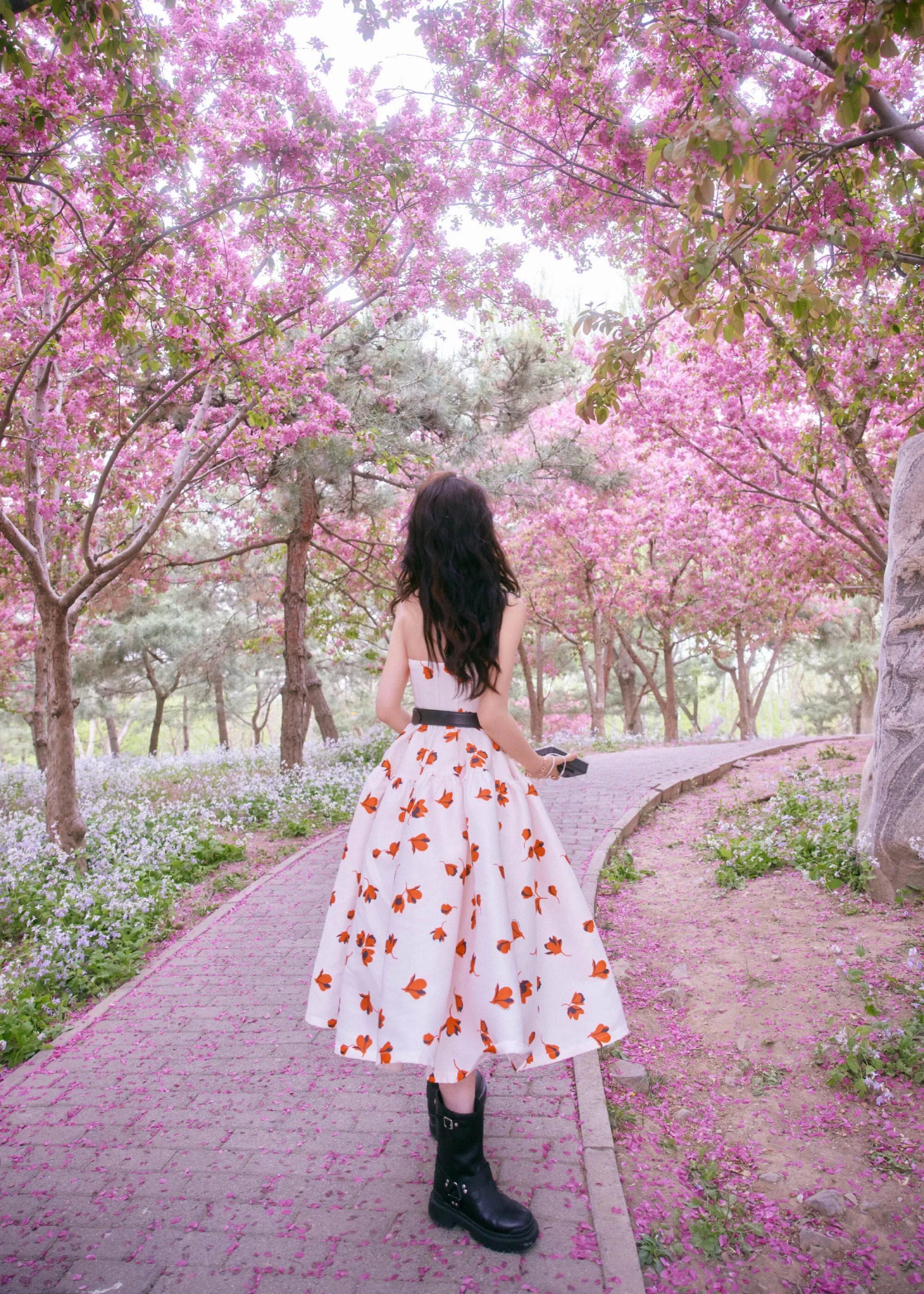 毛晓彤写真：从青春到成熟的完美蜕变