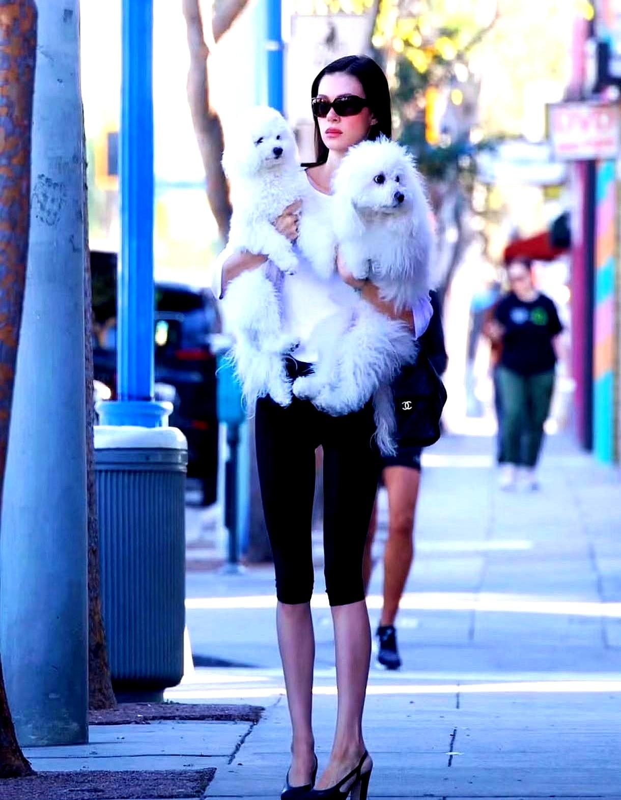 娶了亿万富翁的女儿，连亲妈都不要了。贝克汉姆大儿子布鲁克林，在网上发了整