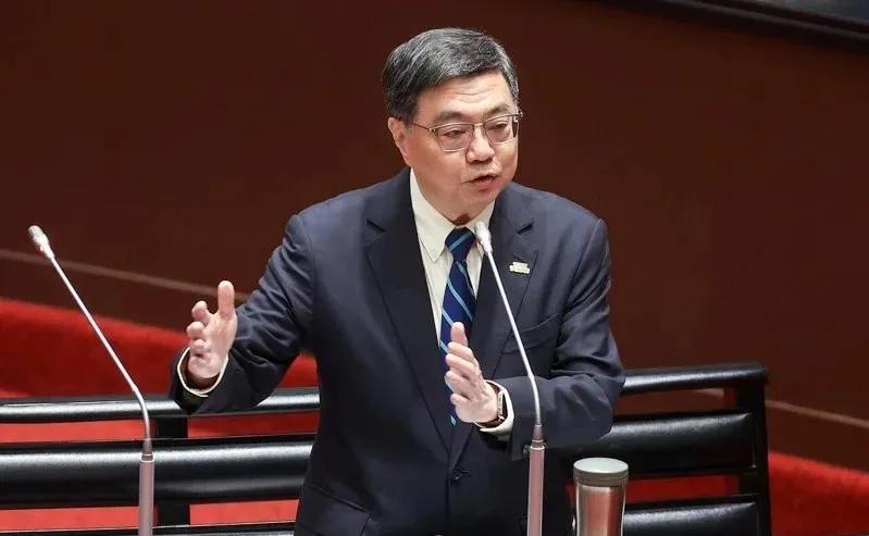 针对郑丽文、卢秀燕、侯友宜以及蒋万安等人要求赖清德“删除‘台独’党纲永不宣布独立