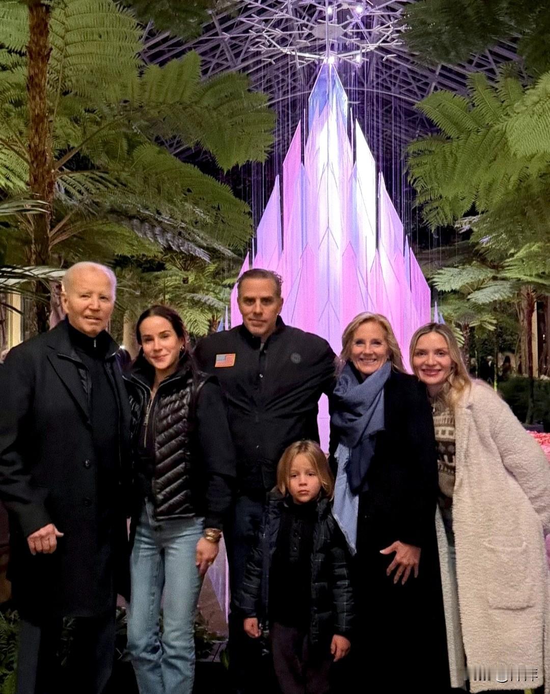 拜登和家人