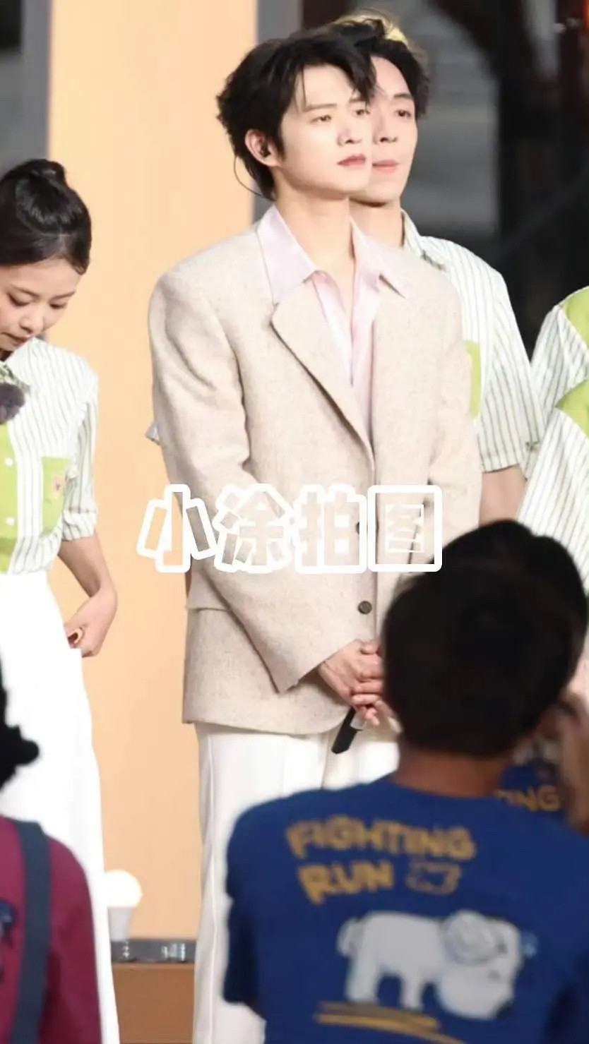 邓为现在怎么连魏大勋都艳压不了？