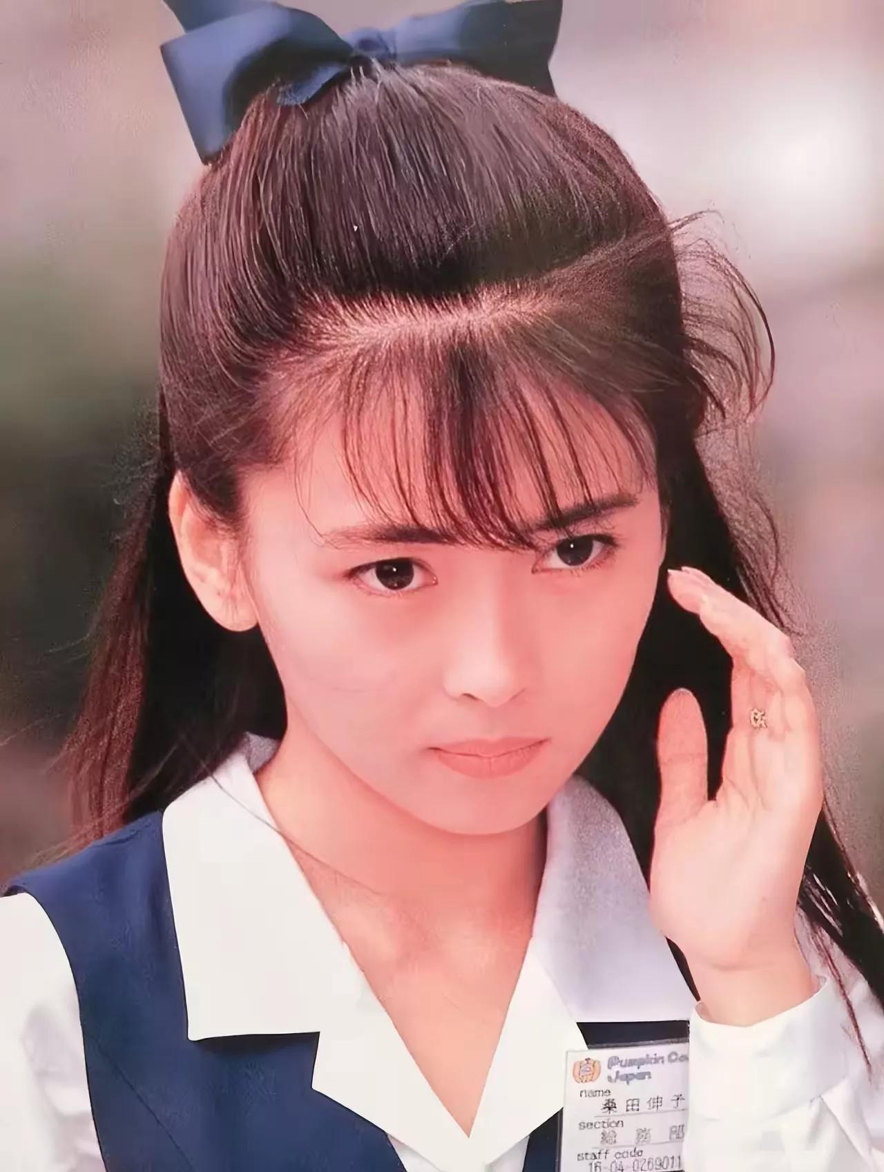 日本女明星中山美穗54岁就离世了，真的是红颜薄命。她不是死于自杀、他杀，也不是