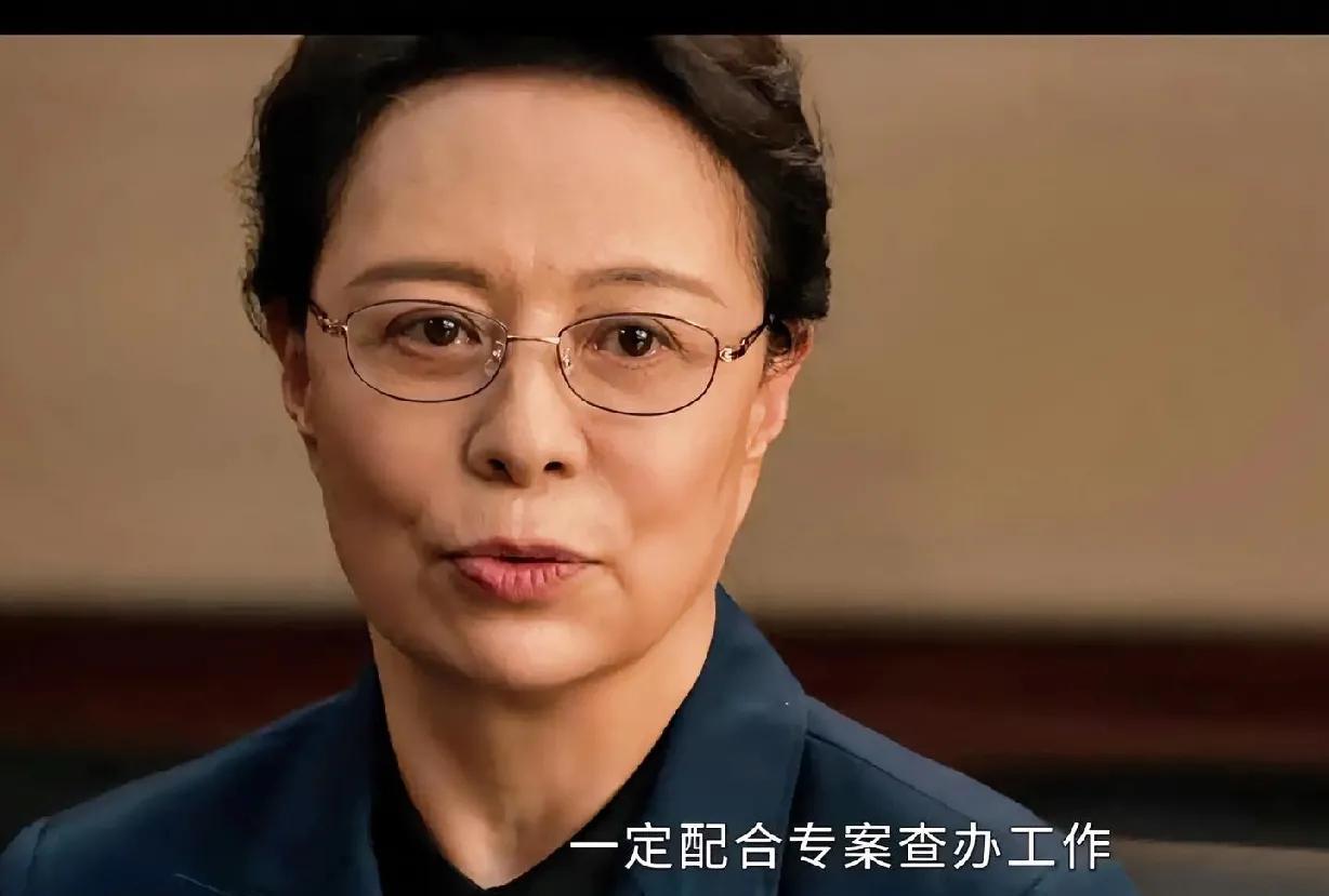 《以法之名》：兰景茗终于坐不住了！孙飞和姜红军被抓三天，兰景茗（刘佳饰）肯定他