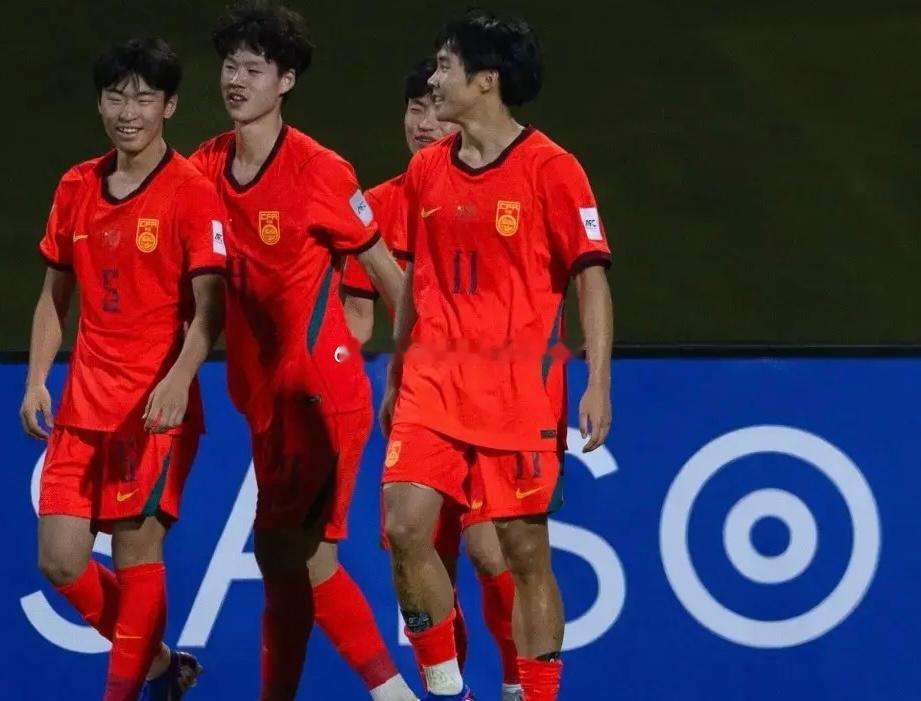中国u17vs澳大利亚u17中国U17男足2-0澳大利亚挺进决赛，帅惟浩破僵，