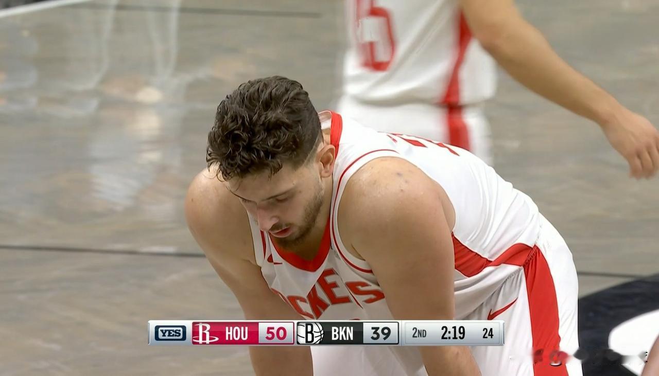 我忍不住要怒赞火箭当家中锋申京！在今天火箭客场以120：96大胜篮网的比赛中，申