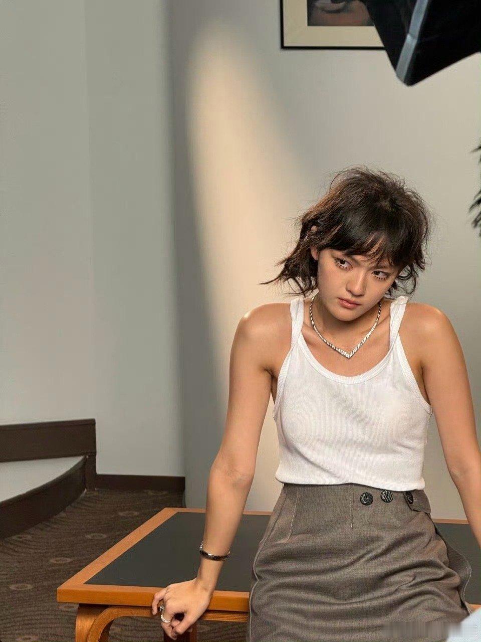 文淇这张感觉可以打我文淇这肌肉线条真的超级太漂亮，好有野性！脸也太能打了！