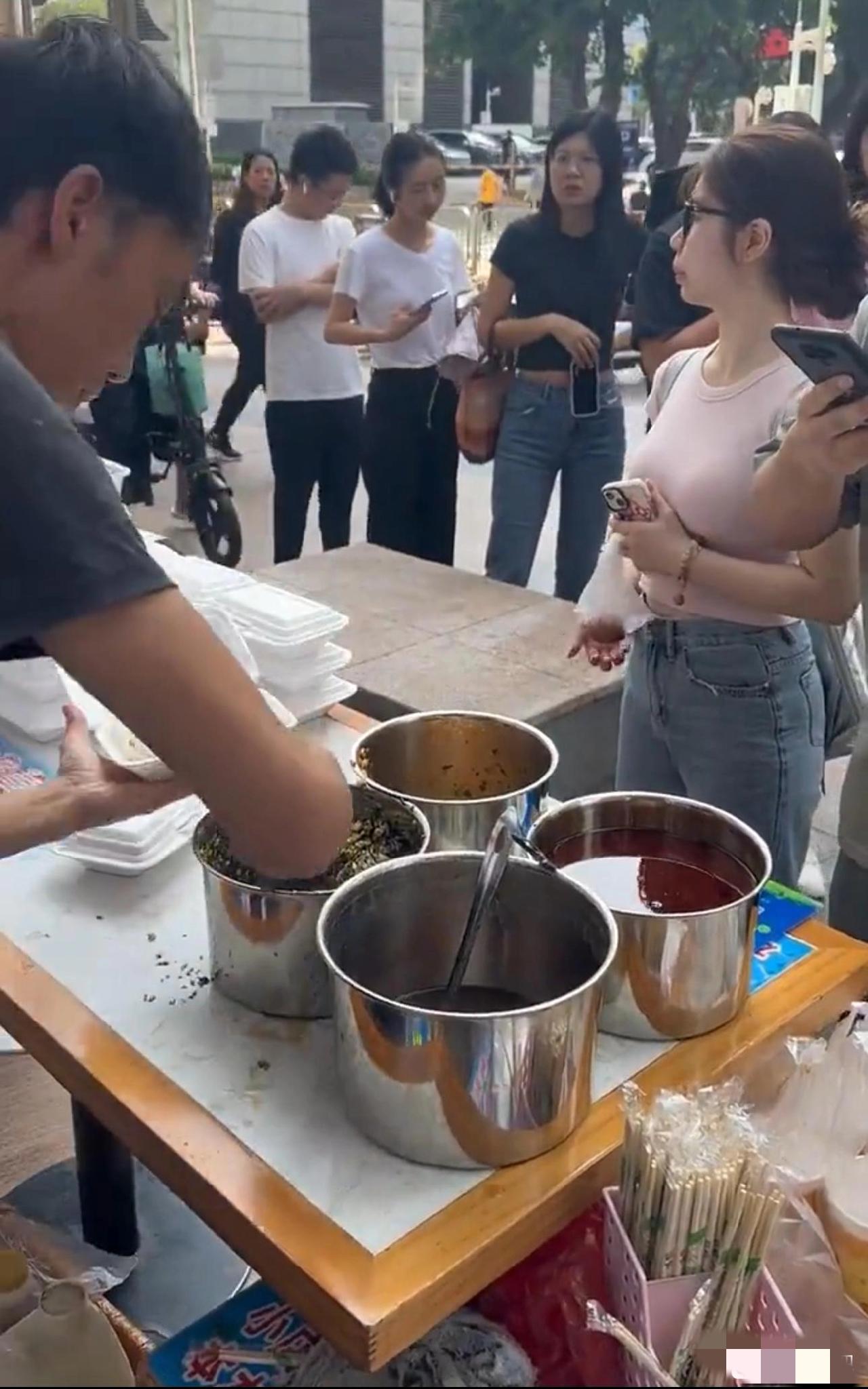 天太热适合卖盒饭