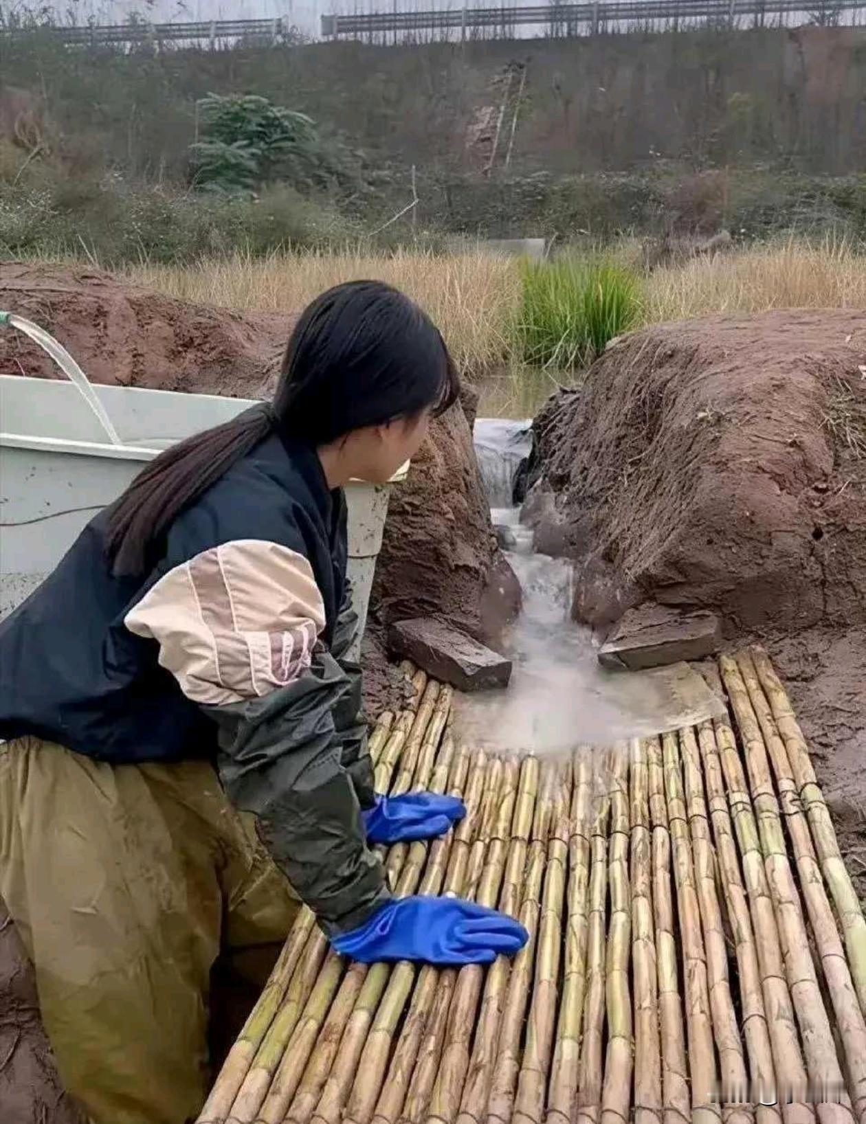 这姑娘的创意挺不错的，咋以前没有想到过呢？