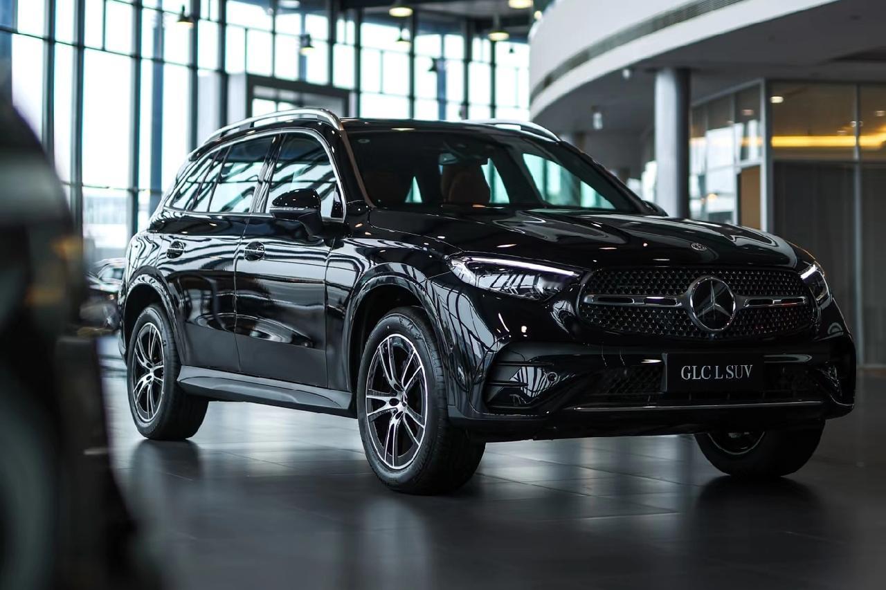 奔驰GLC1月销量7145辆，奔驰GLC2月销量6430辆，奔驰GLC