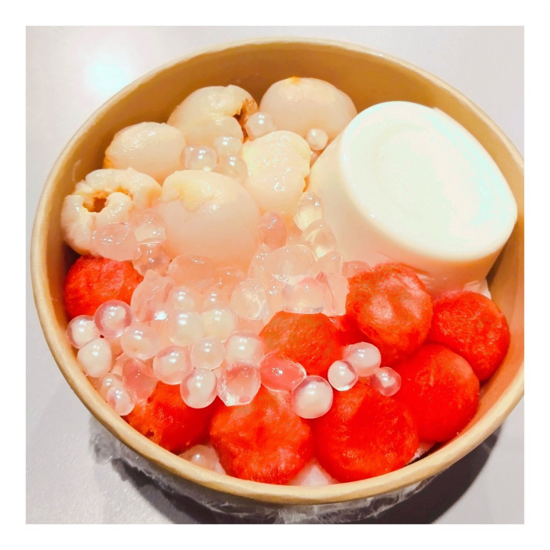 跟热的时候，甜品上来了爽