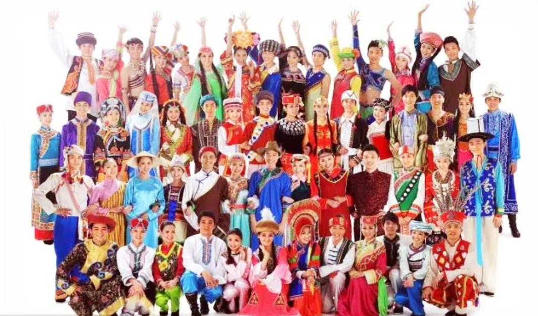 为什么说是汉族呢？中国历史上周朝、唐朝那么厉害，为什么我们不叫周人，不叫唐人