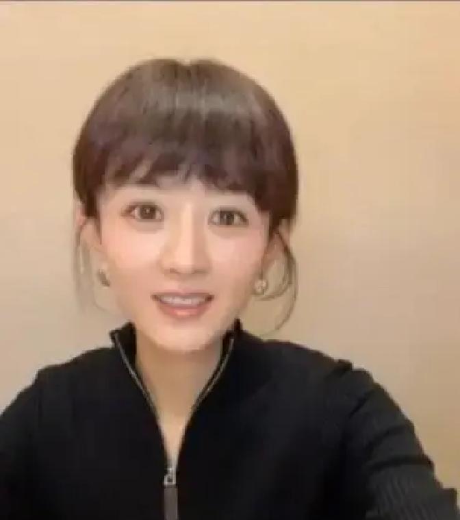 赵丽颖深夜给黄晓明打电话，开口就哭说老林走了。热搜挂了一整晚，评论区全在问老