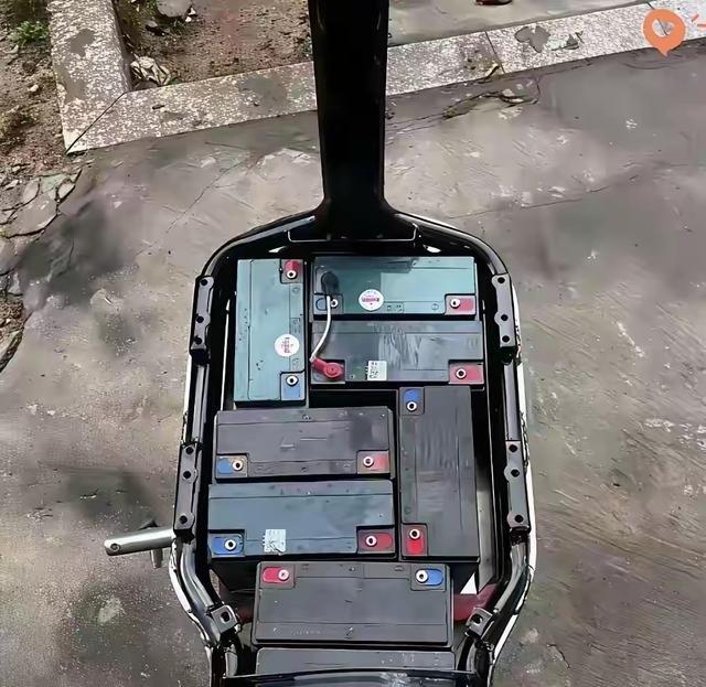 为啥电动车店只收铅酸电池，不收锂电池？我憋了好久终于问明白了！铅酸电池回收在中