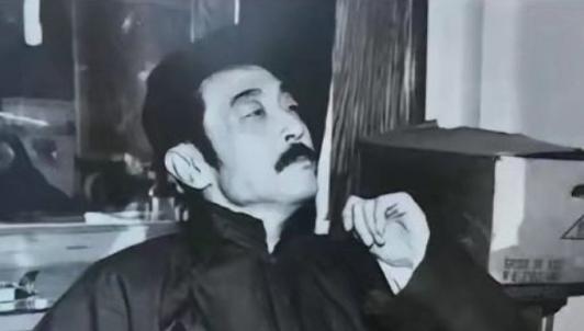 鲁迅的骨头硬，不全是性格使然，经济独立才是他敢说真话的底气，1912年，他应蔡元