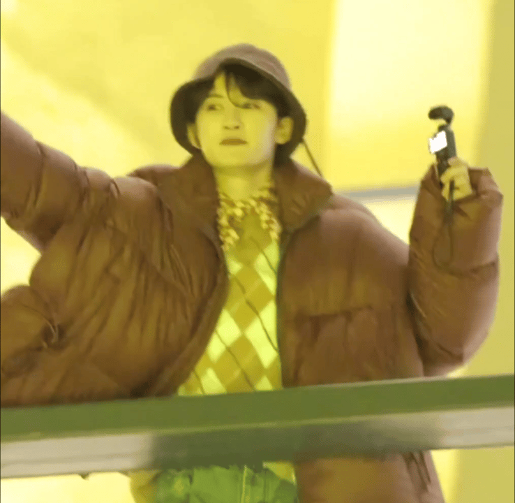 看到去年今日我真绷不住了😢…我们无法预判后面还会不会经历坎坷，但我们可以确定的