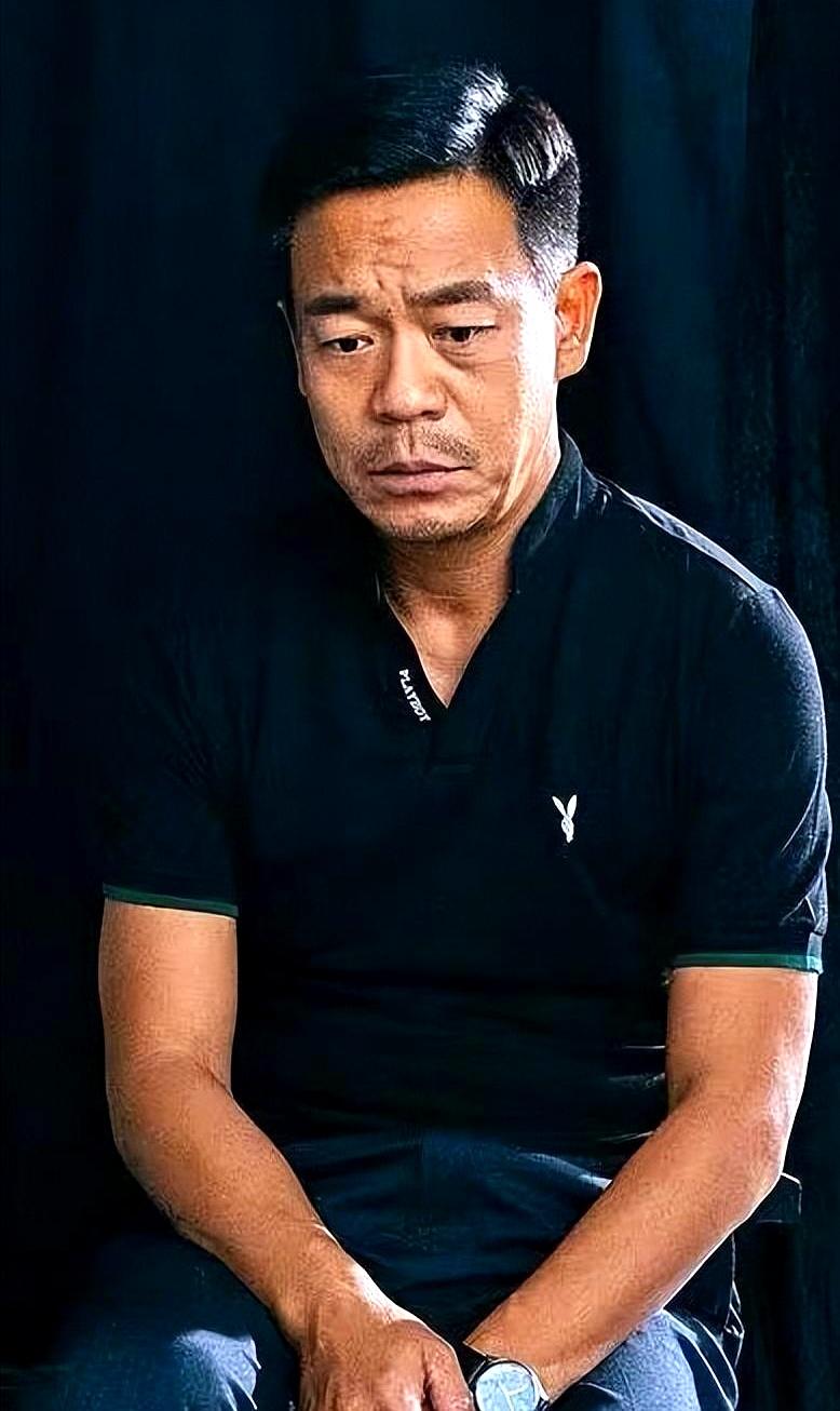 孙浩今年58岁了，没结婚，也没有孩子。有人问他，真不打算找个人一起过后半生吗？