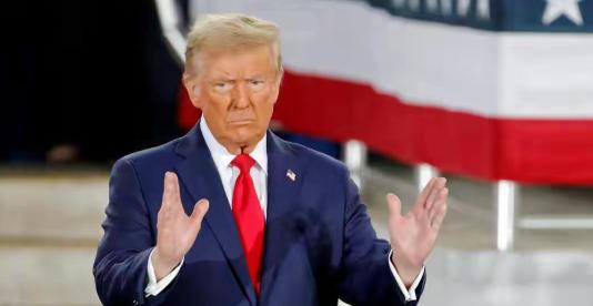 我认为，对待“美国疯王”特朗普必须实施“三不政策”！！！“不取消对台军售，不