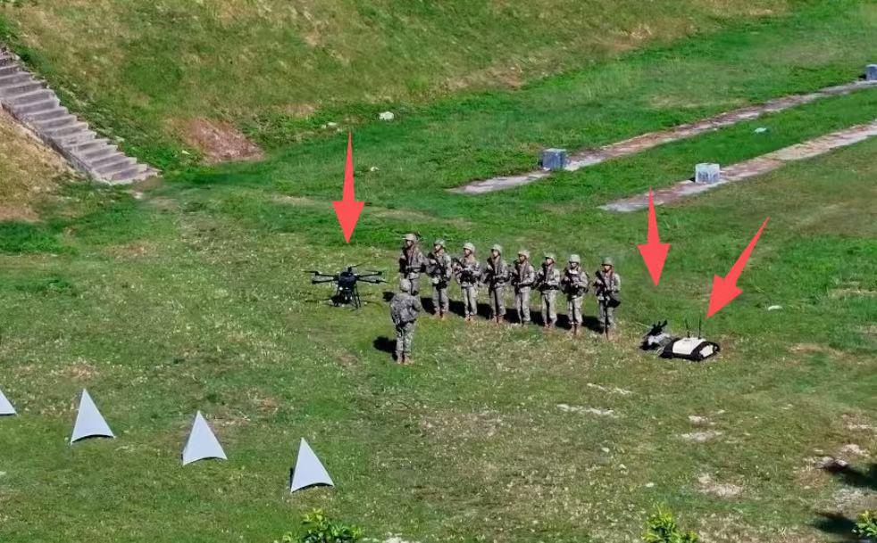 经过多年来的探索与发展，特别是在军改过程中的科学性研究，在如今已完全实现机械化的