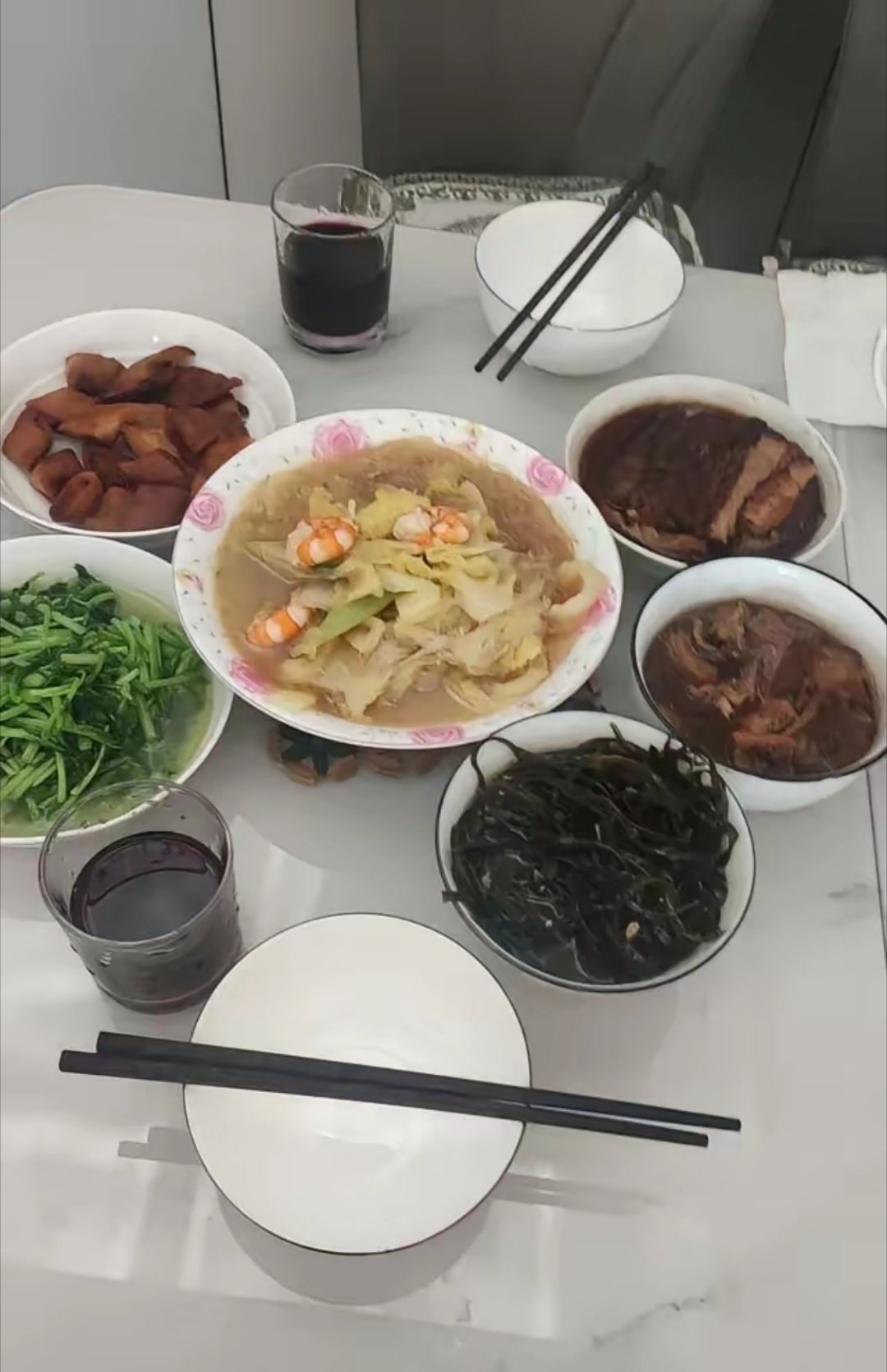 两个人的年夜饭，这寒酸吗？