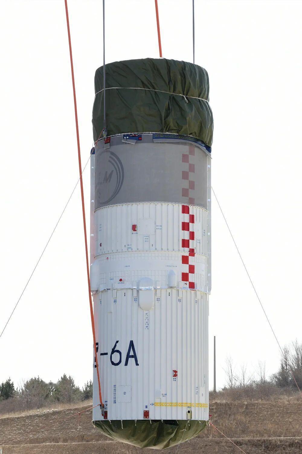 【航天长六改火箭成功发射卫星互联网低轨21组卫星】4月9日3时38分，长征六号