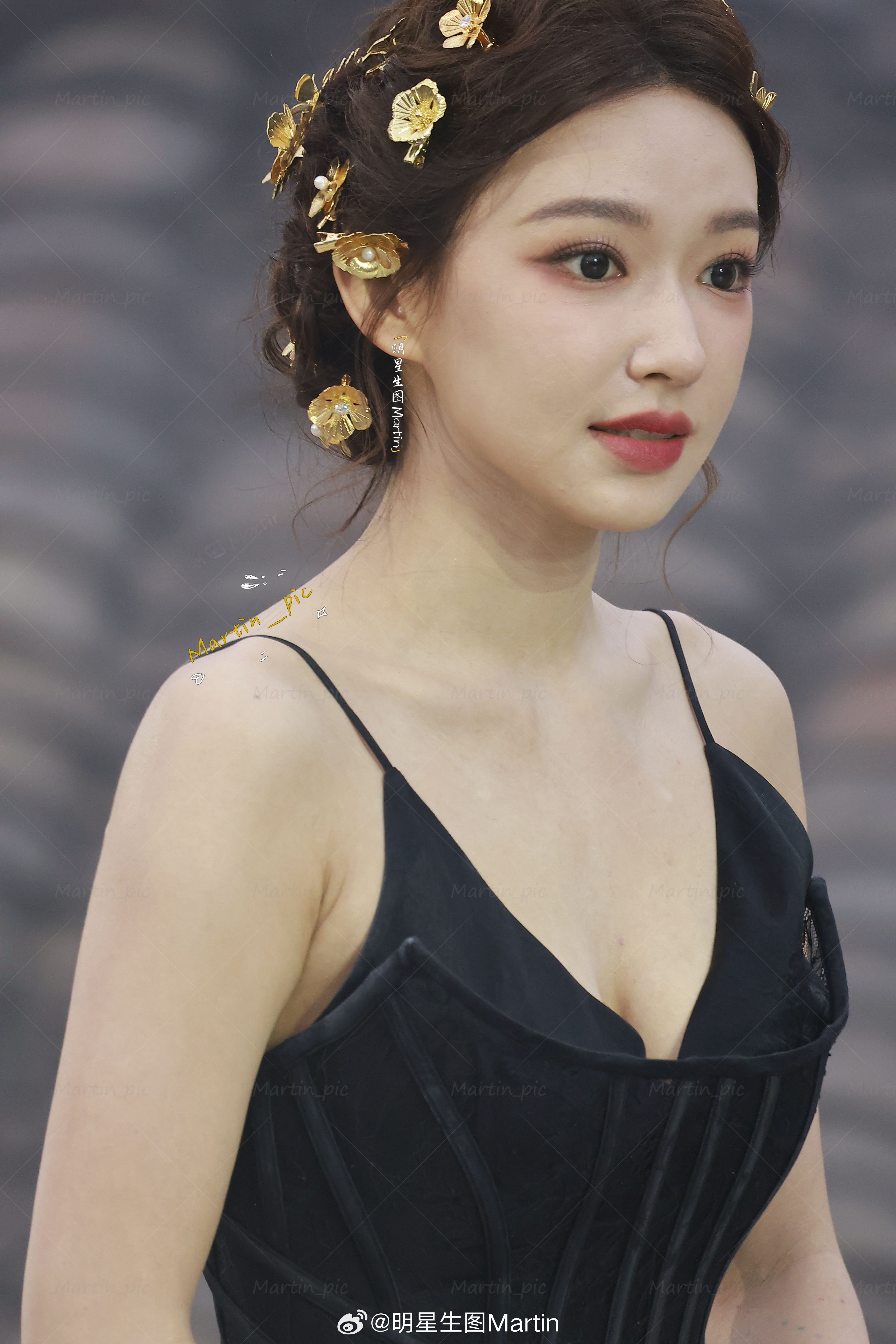 程潇程潇REDGALA生图黑色吊带裙潇潇就这样轻轻松松美成仙女最新潇息cx