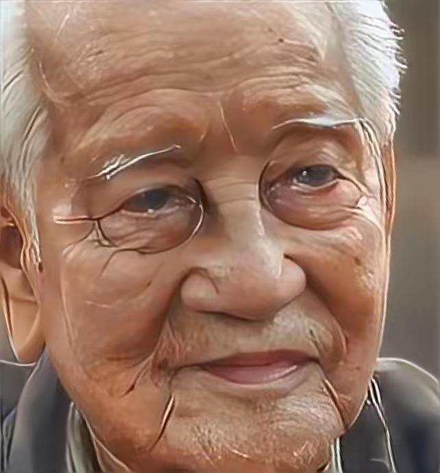 1988年，"中国核潜艇之父"黄旭华，在南海做深潜试验时，顺道回了趟家，看望自己