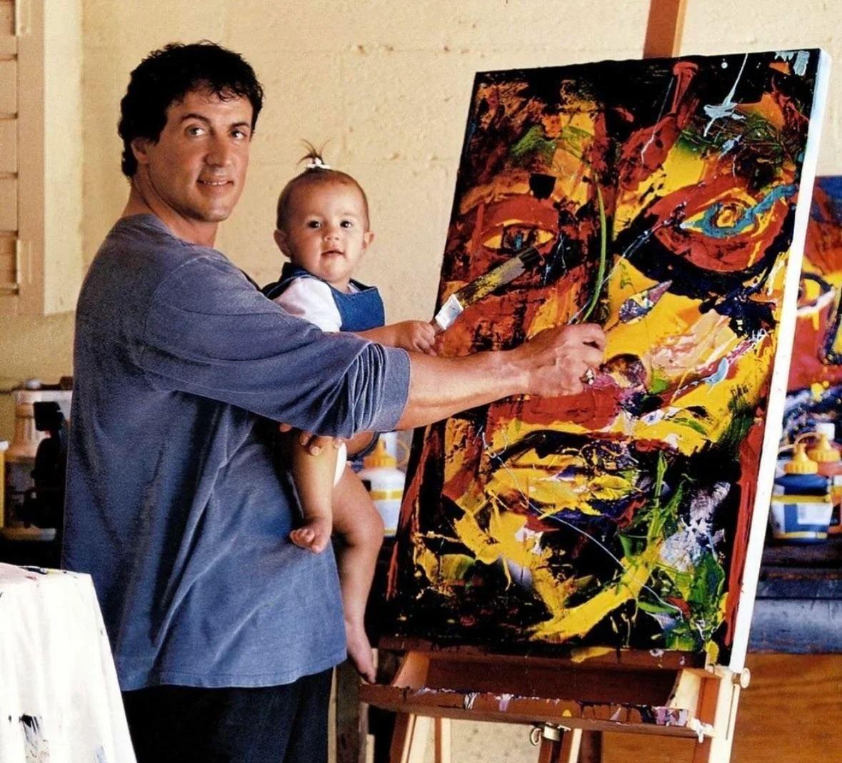 1997年，史泰龙在迈阿密的家中。史泰龙一直很喜欢绘画，他还说他觉得相比于演员