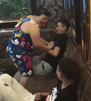 不是很懂，什么是推特，是那种推得特好的地方吗？推特崩了​​​