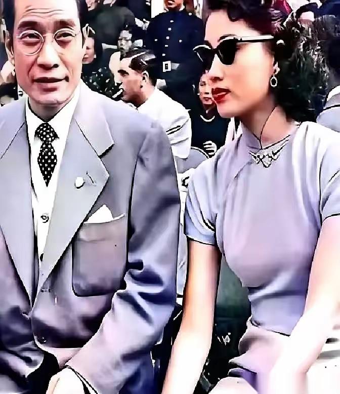 粤剧名家红线女到了晚年，特意把三个子女叫到跟前，平静地撂下一句瞒了大半辈子的话：