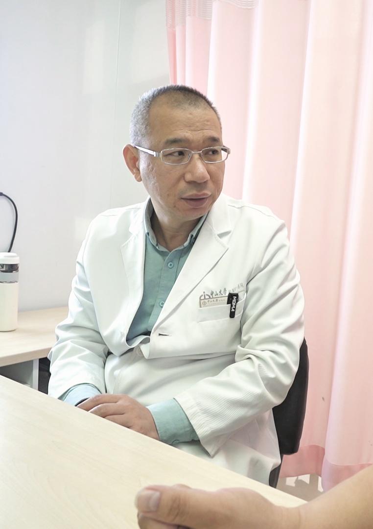 得了癌症，是治疗还是放弃？ 每当有人被确诊为癌症时，最常见的问题就是...
