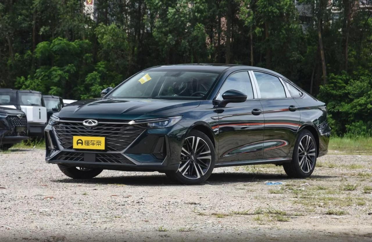 最近后台老有粉丝问：“预算8万左右，想买台动力强、配置高、空间大的国产轿车，艾瑞