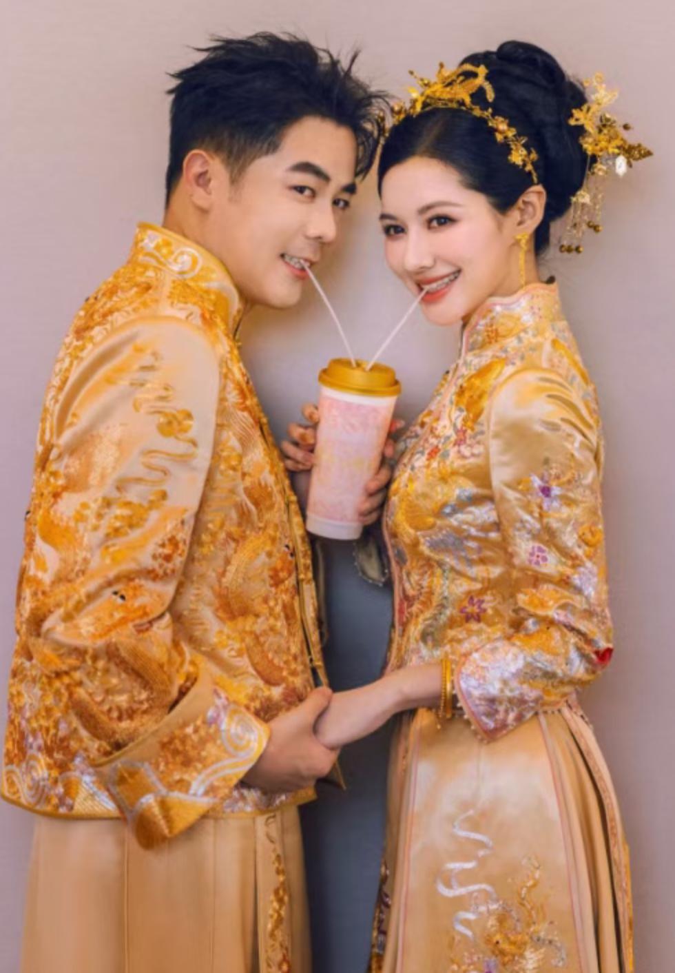 今天刷到一个婚礼视频，我第一反应是：这也太狠了。婚礼现场，全是红色。中式礼服