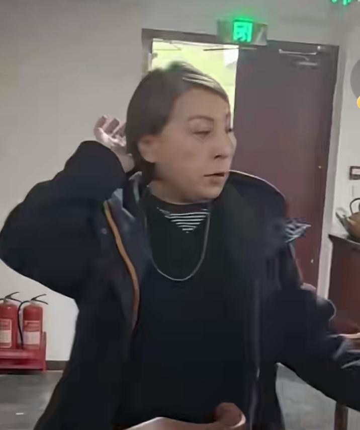 【张文顺女儿张德燕担任天桥德云社管理，退出传言不实，对此你怎么看？】近日，有网