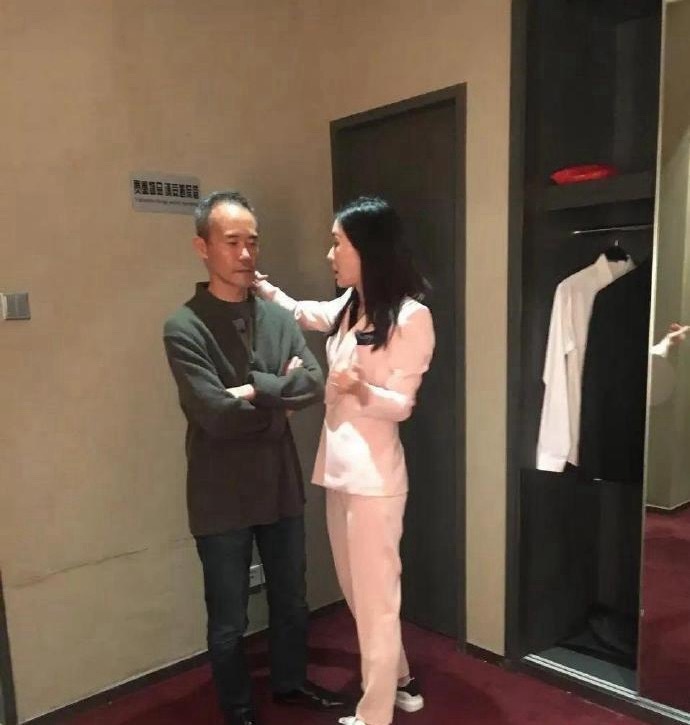 王石要的不是青春啊肉体啊什么的，他要的是情绪价值，而田朴珺在提供情绪价值上面那是