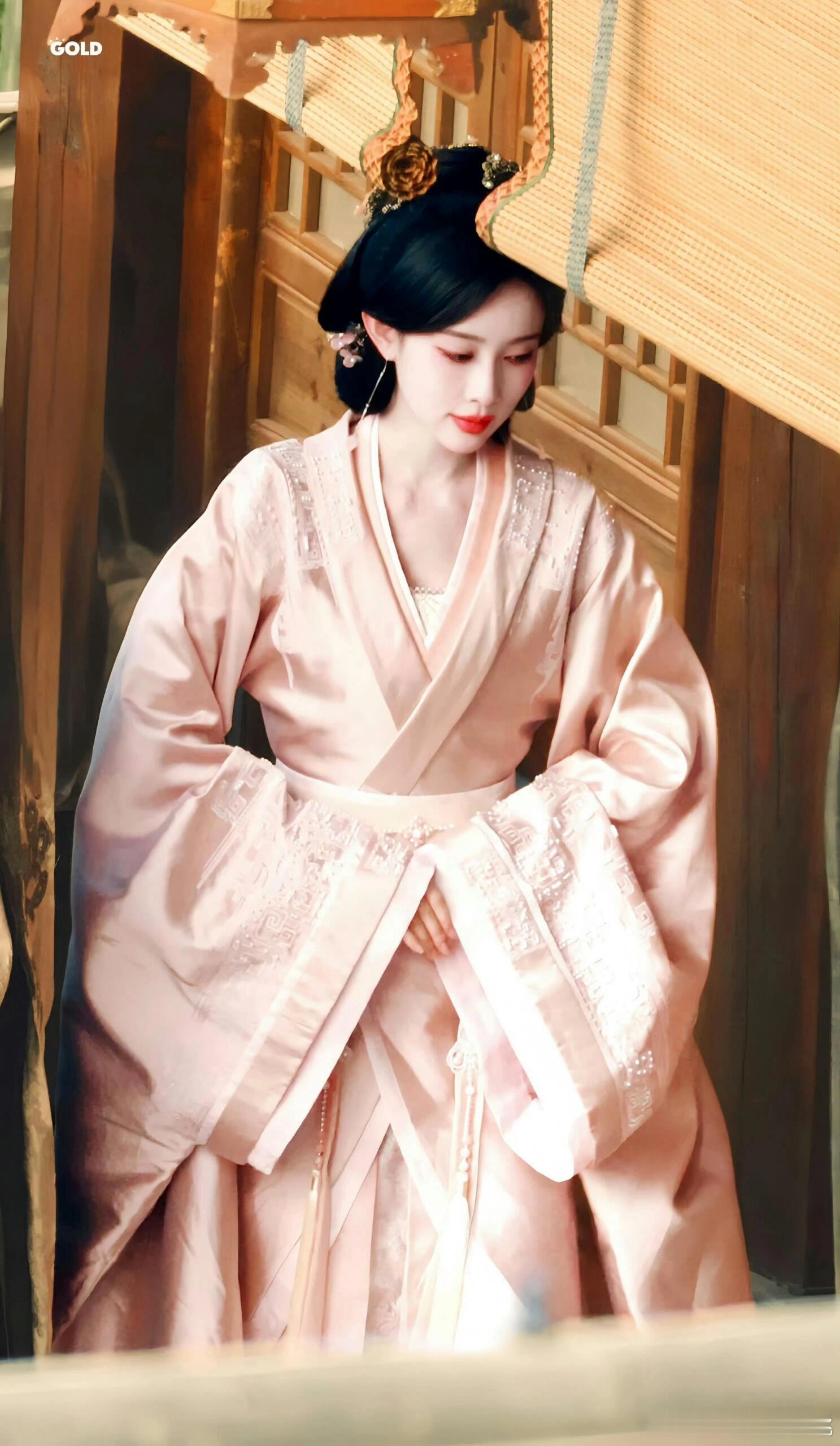 我感觉孟子义百花杀的服化都比尚公主精良，尚公主确定是S+