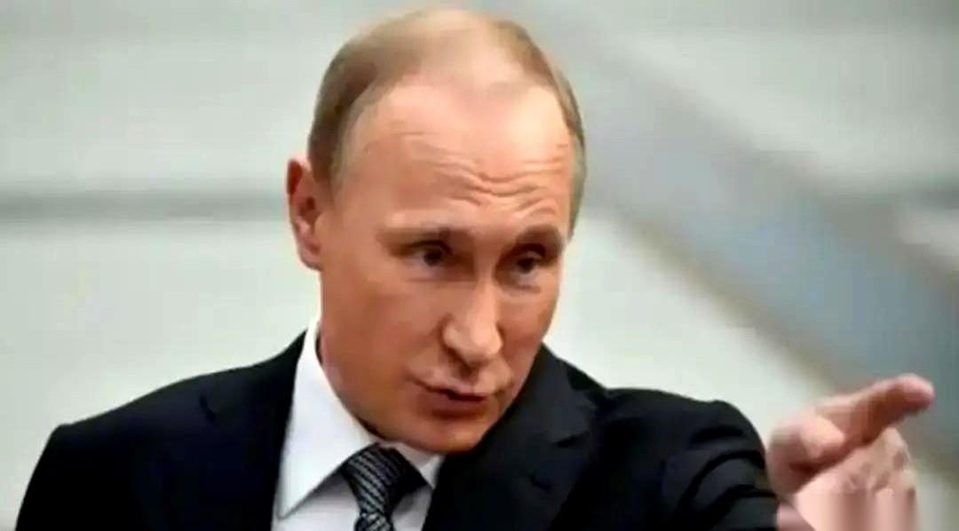 普京一句话，直接把欧洲的底裤给扒了。“别废话，要打就打，而且我保证速战速决。”