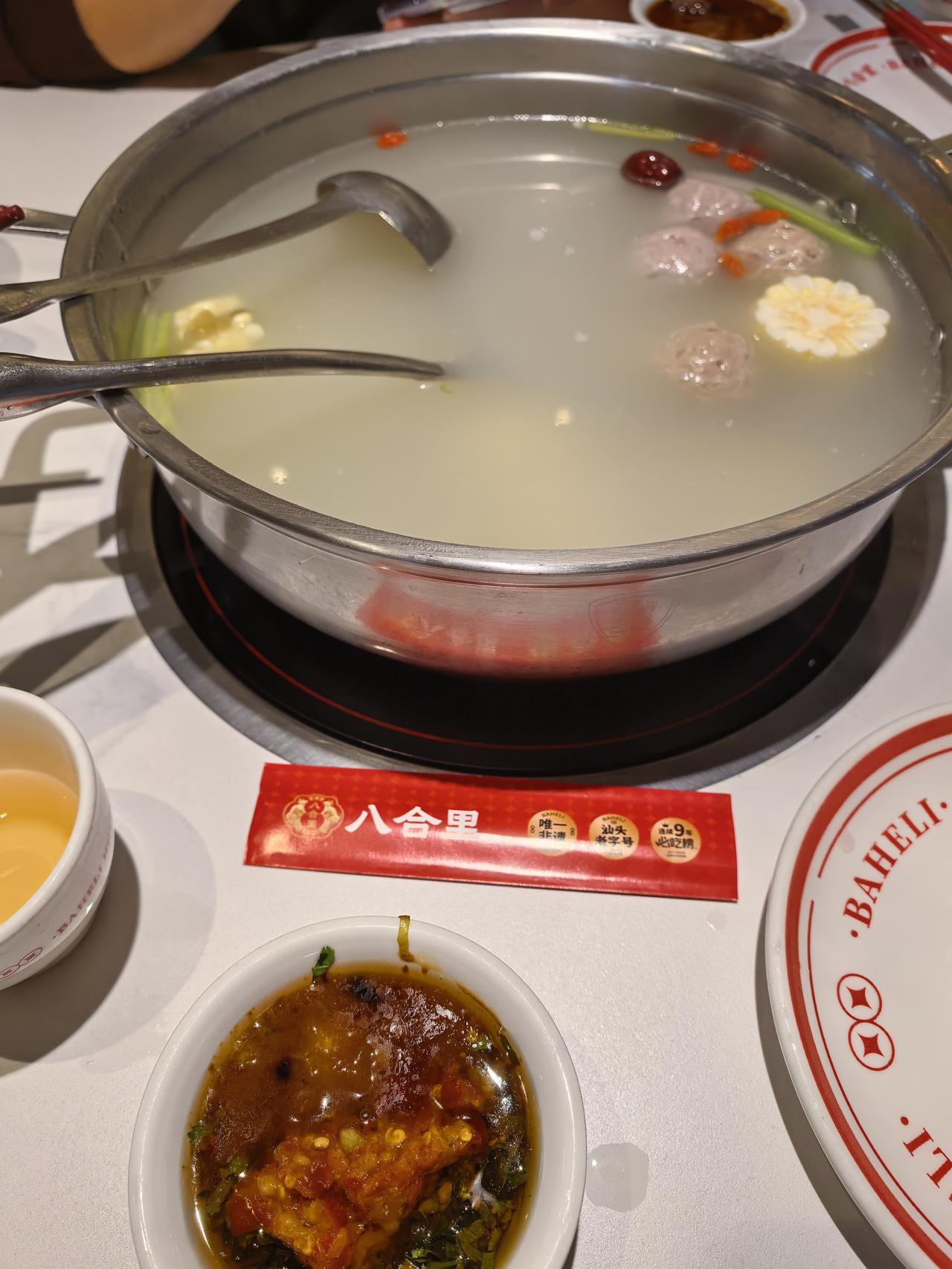 赛力斯这一波调整带走了今年所有的盈利，周末涨停的时候，吃牛肉。华为乾崑已经成