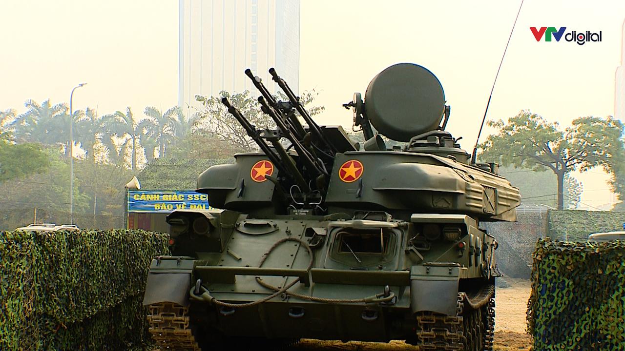 河内市区部署的越军ZSU-23-4"石勒喀河"自行高炮，执行越共十四大安保任务。