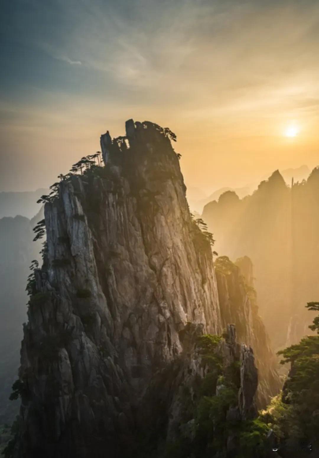 与人来往，你越这样，别人越不敢欺负你:1、保持神秘感与人交谈，不要