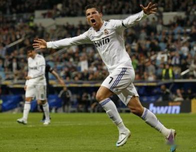 【西甲大结局:C罗2大奖瓦伦陨落史上最强西甲踢欧冠】北京时间5月20号，13/